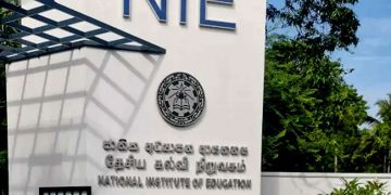 தரம் 6 ஆங்கில மொடியுல் சர்ச்சை:பிரதிப் பணிப்பாளர் நாயகம் கட்டாய விடுமுறையில்; மேலும் இருவர் பணி இடைநிறுத்தம்