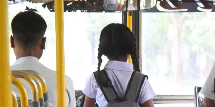 இன்று முதல் பாடசாலை மாணவர் போக்குவரத்து கட்டணங்கள் 5% உயர்வு!